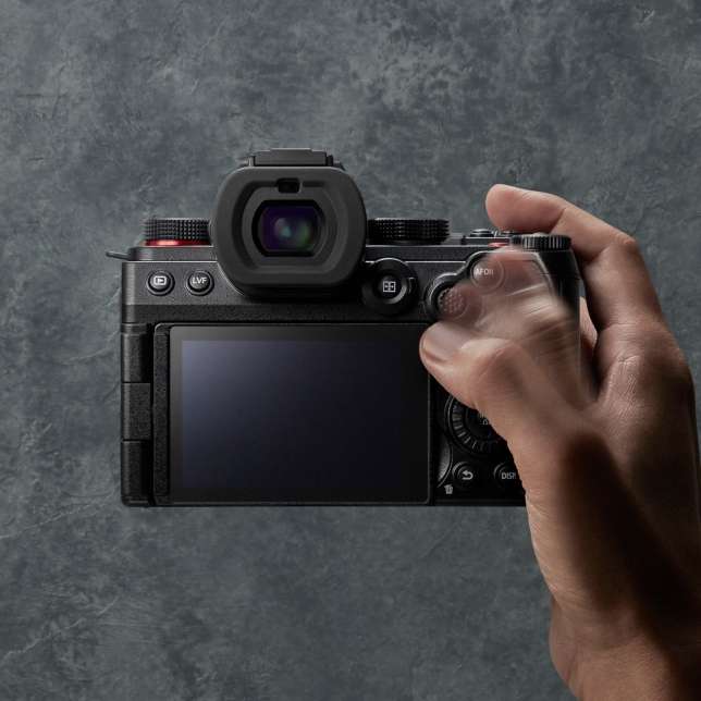 DC-S5II